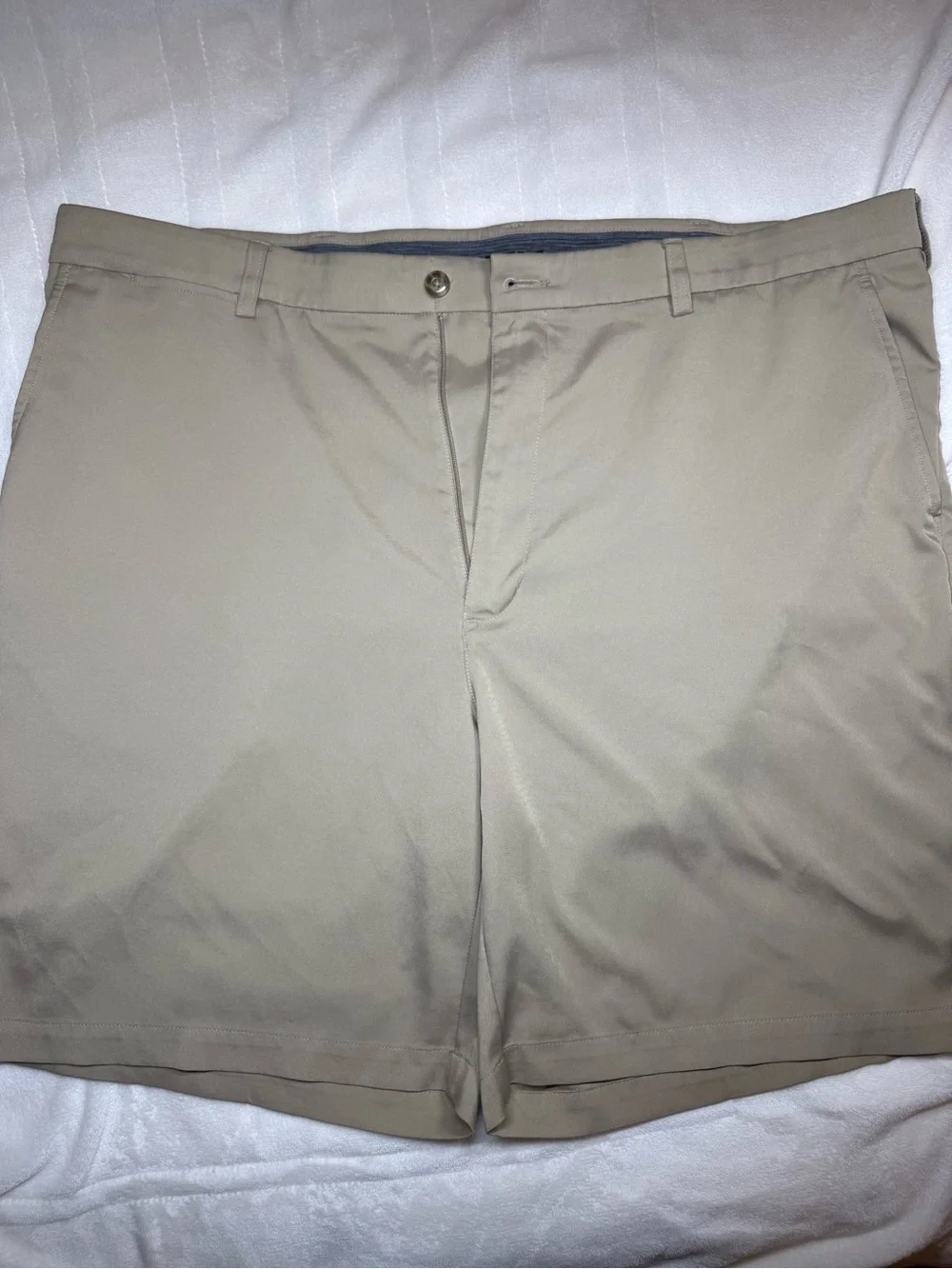 Roundtree & Yorke Men's Tan Performance Hybrid Shorts